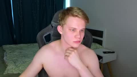 Mickey online show from April 22, 3:57 am