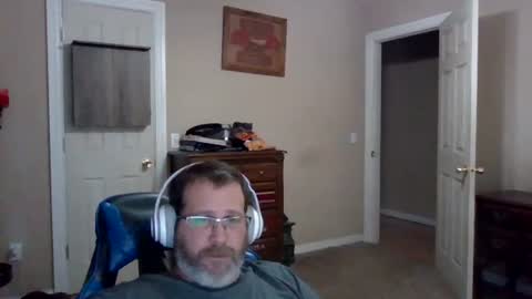 mercer1977 online show from December 3, 6:36 pm