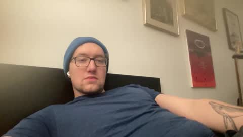 metallica92786 online show from March 2, 4:23 am