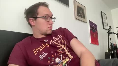 metallica92786 online show from February 18, 7:43 pm