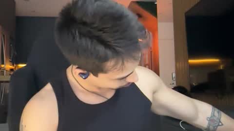 mettew22cm online show from February 1, 7:45 pm