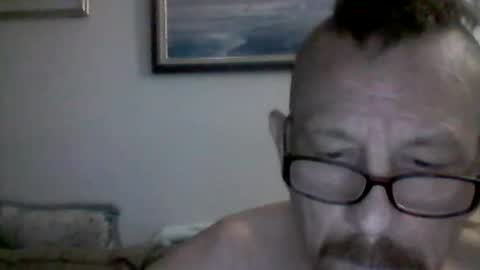 mhitch924 online show from July 17, 1:57 am