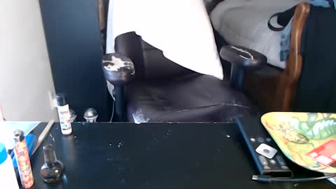 Snapshot of miaking chatting on September 11, 5:34 pm Mark online show from September 11, 5:34 pm