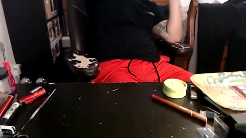 Mark online show from February 15, 5:24 am