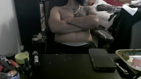 Snapshot of miaking chatting on October 12, 4:28 am Mark online show from October 12, 4:28 am