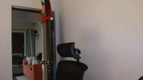 miaou_miaou online show from March 1, 12:32 am