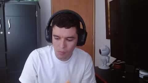 miaou_miaou online show from February 11, 8:42 pm