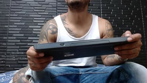 Michael Daviss online show from February 4, 1:59 pm