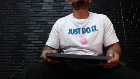 Michael Daviss online show from January 14, 12:56 pm