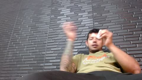 Michael Daviss online show from January 3, 1:36 pm