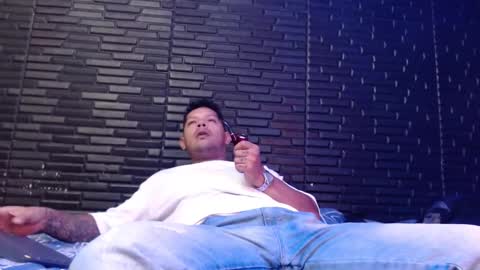 Michael Daviss online show from February 20, 2:02 pm