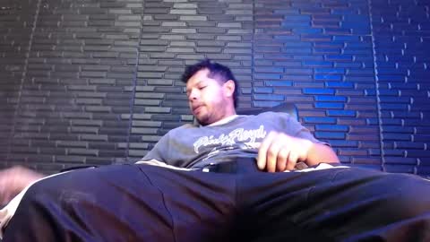 Michael Daviss online show from March 8, 1:12 pm