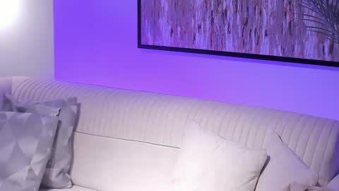 Michael Salens independent model online show from February 24, 10:37 am