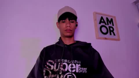 michael_vidal online show from November 20, 9:13 pm