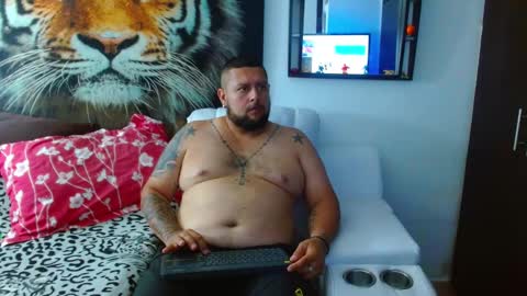 Snapshot of michell_myers chatting on January 27, 8:49 pm michell_myers online show from January 27, 8:49 pm