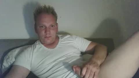 mickkxl online show from October 2, 7:51 pm