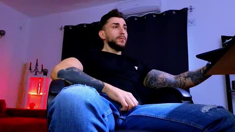 MightyAaron online show from February 15, 7:51 am