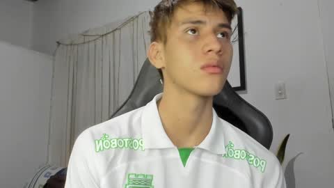 Miguel Hernandez online show from February 21, 10:50 am