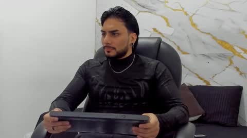 Daniel online show from January 10, 1:26 pm