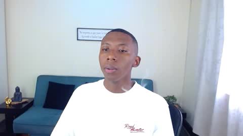 Snapshot of miiloo18 chatting on October 20, 8:35 pm Jordan online show from October 20, 8:35 pm