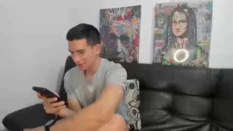 mike3xxx online show from September 25, 4:00 am