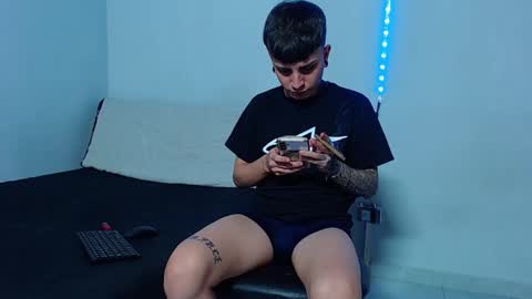 Mike IMDEPENDIENT MODEL online show from February 19, 2:44 am