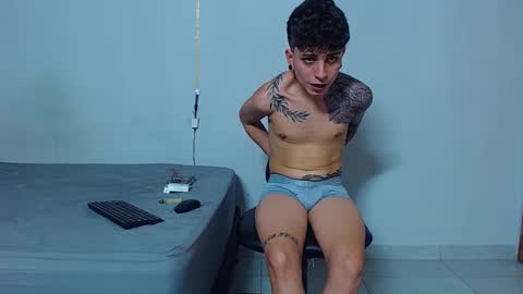 Mike IMDEPENDIENT MODEL online show from December 18, 2:40 am