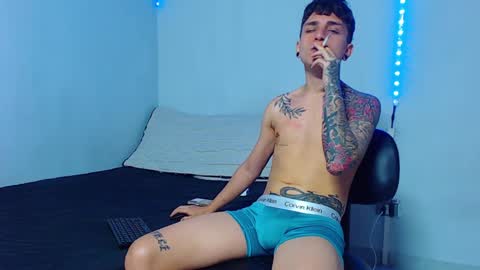 Mike IMDEPENDIENT MODEL online show from December 27, 3:06 pm