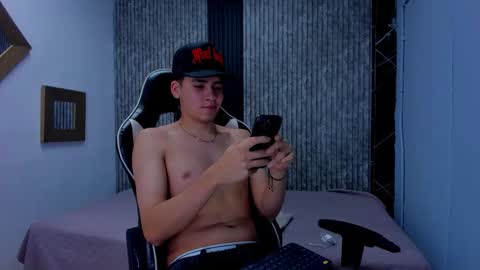 Mike 0233 online show from November 26, 6:05 am