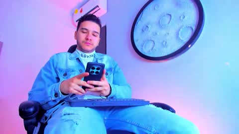 Mike  online show from January 13, 11:58 am