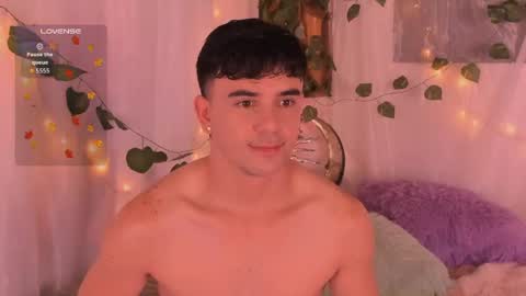 ANGHELS online show from April 11, 12:20 pm