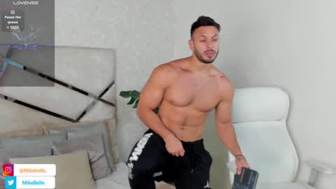 Mike Belle online show from December 28, 10:02 pm