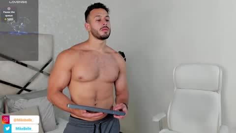 Mike Belle online show from December 30, 8:58 pm