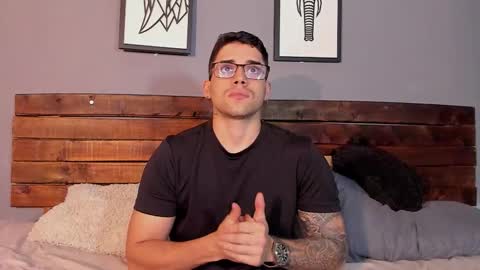 Mike Montoya online show from February 21, 12:22 am