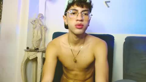 Mike Pineapple online show from October 20, 12:20 pm