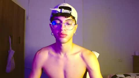 Mike Pineapple online show from October 18, 4:17 am