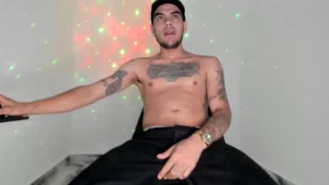 mikee_scooth online show from April 19, 9:50 pm