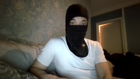 Snapshot of mikelovejones chatting on March 8, 8:35 pm mikelovejones online show from March 8, 8:35 pm