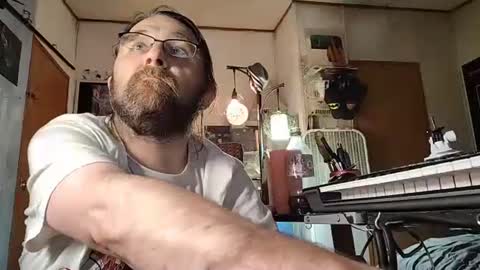 Mikey online show from December 19, 9:07 am