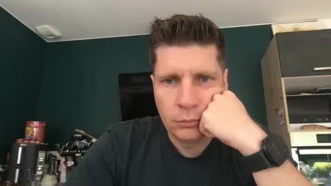 miklp8463 online show from April 27, 6:54 am