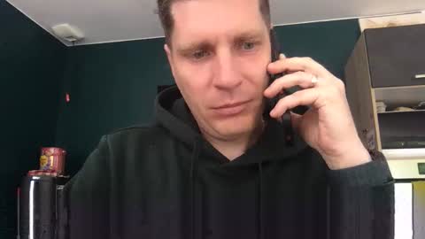 miklp8463 online show from April 23, 7:35 am