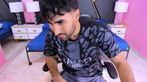 milanzaire online show from October 30, 2:13 am