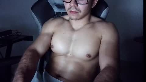 milcaritas3 online show from March 11, 8:27 pm