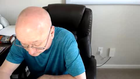 millenium0129 online show from June 5, 6:14 pm