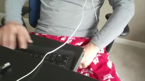 milwaukeebadger24 online show from February 6, 3:09 pm