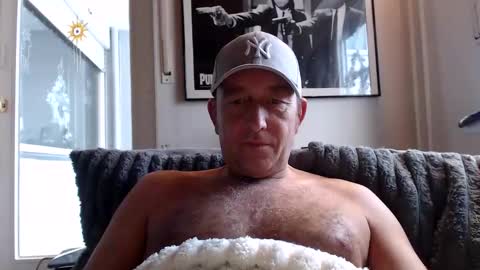 Ben online show from January 8, 9:25 am