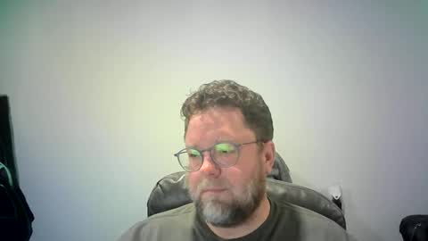 Mr. Happy online show from November 2, 4:50 am