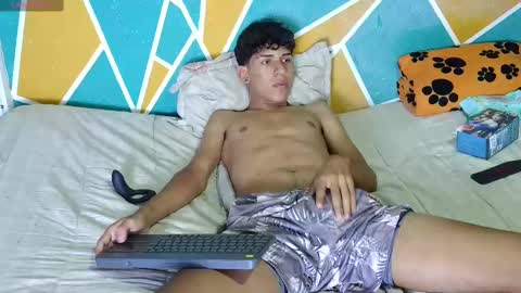 mister_jhonxxx online show from February 10, 9:04 pm