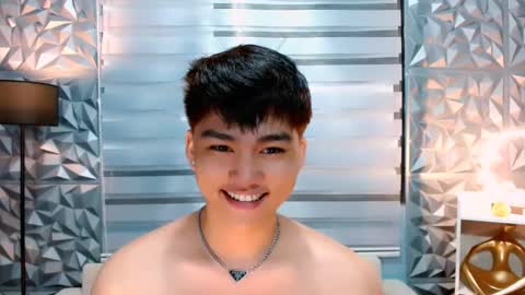 Snapshot of mister_officer chatting on February 5, 4:37 pm SAINT SACHI  will make your day  online show from February 5, 4:37 pm