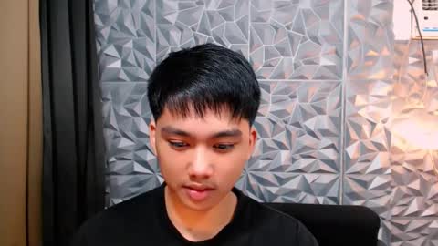 Snapshot of mister_officer chatting on December 23, 12:35 am SAINT SACHI  will make your day  online show from December 23, 12:35 am